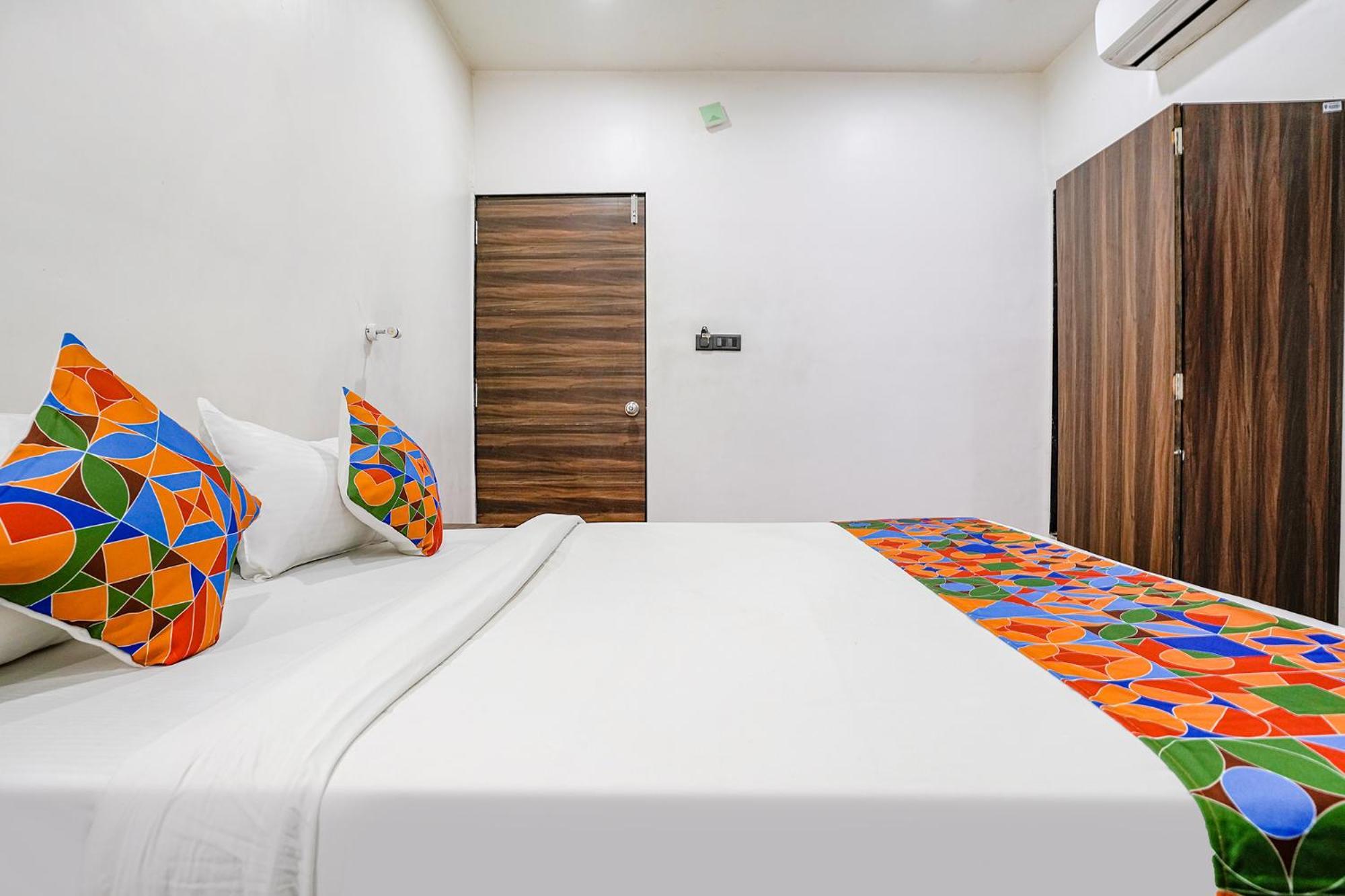 Fabhotel Lotus I Surate Exterior foto