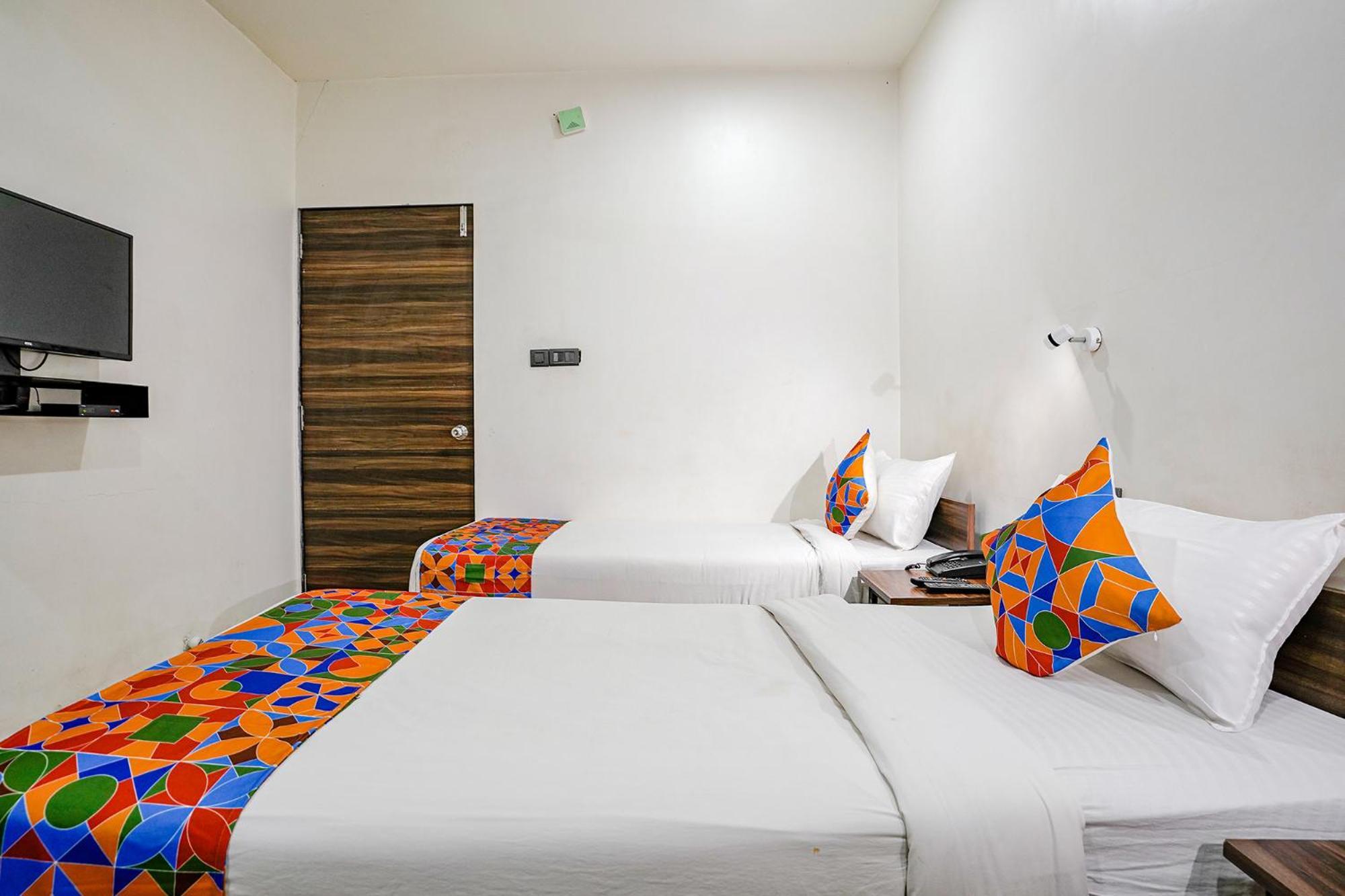 Fabhotel Lotus I Surate Exterior foto