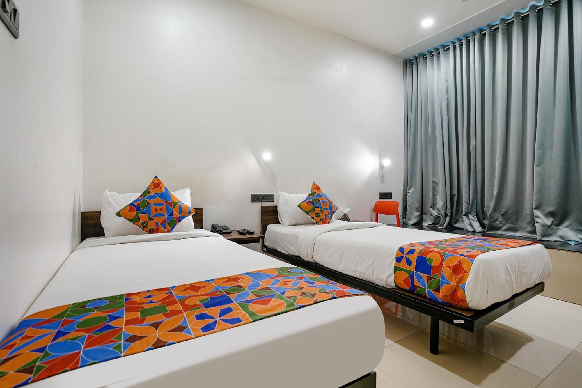 Fabhotel Lotus I Surate Exterior foto
